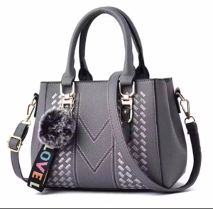 شنطه نسائية مطرزه فاخرة