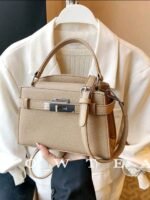 Alternative view of شنطة يد نسائيه مع رباط كتف