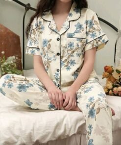 Alternative view of بجامة نسائية بطبعات ورد