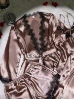 Alternative view of طقم بجامة نوم ستان مزين بالدانتيل الاسود