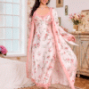قميص نوم ستان وردي مطبوع بزهور وروب مزين بالدانتيل